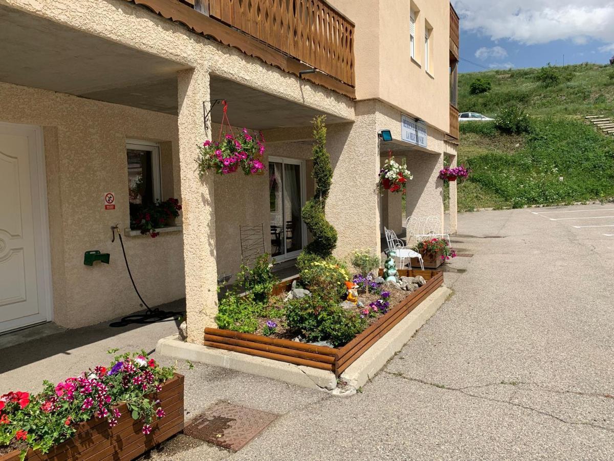 Appartement À La Montagne Villar-dʼArène Extérieur photo